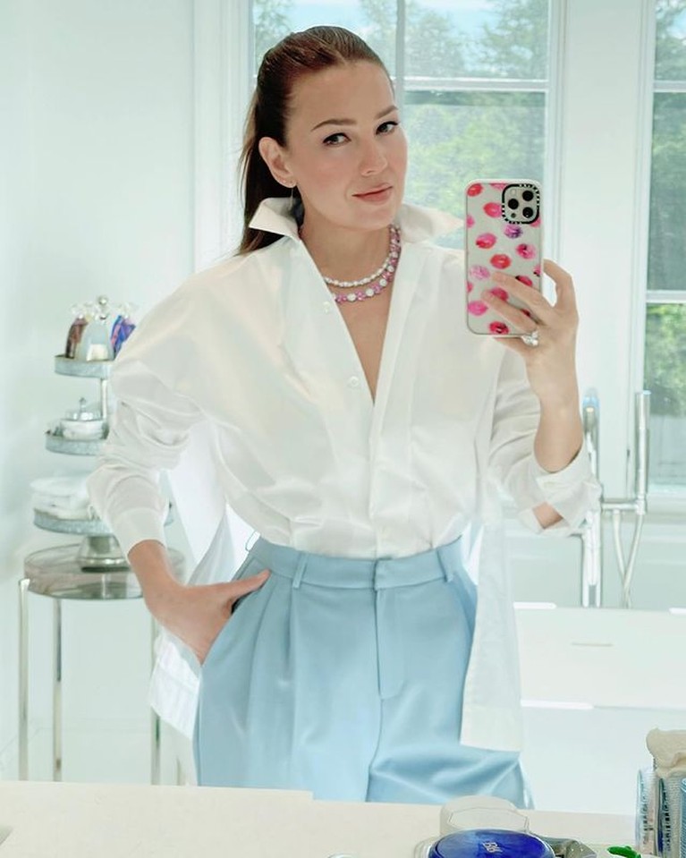 Thalia Artis Telenovela Tampil Modis Bak Remaja Thalia Artis Telenovela Tampil Modis Bak Remaja