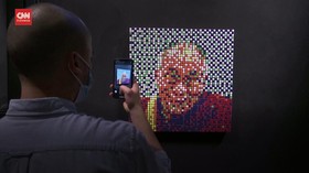 VIDEO: Mosaik Wajah Dalai Lama Terjual Rp8 Miliar