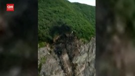 VIDEO: Rusia Cari Pesawat Pengangkut 28 Orang yang Jatuh