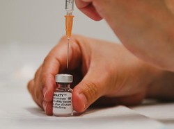 Warga Australia Berusia 40 Tahun ke Bawah Akan Dapat Vaksin Moderna atau Pfizer