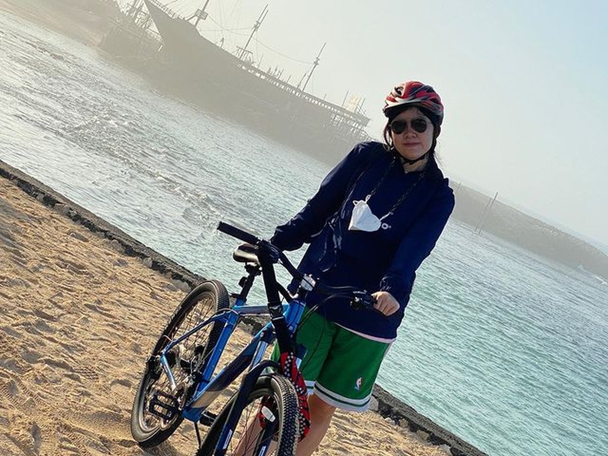 Clairine Nathania adalah putri sambung Rieta Amilia yang merupakan saudara tiri Nagita Slavina&period; Yuk kita intip sosoknya&excl;