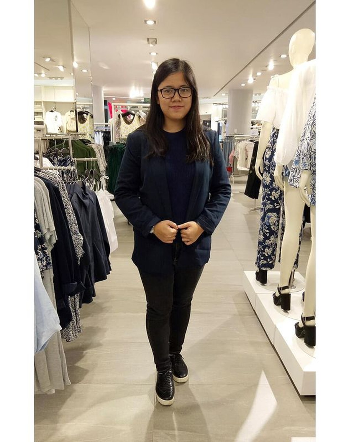 Clairine Nathania adalah putri sambung Rieta Amilia yang merupakan saudara tiri Nagita Slavina&period; Yuk kita intip sosoknya&excl;