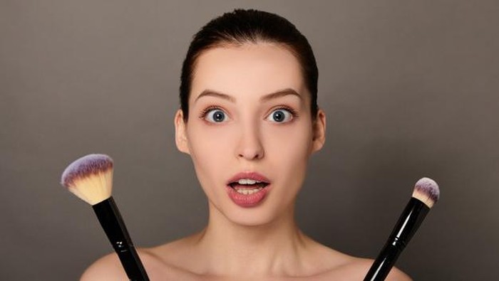 Kelamaan WFH, Jangan Sayang Simpan Makeup yang Sudah Kedaluwarsa! Ini Bahaya yang Mengintai