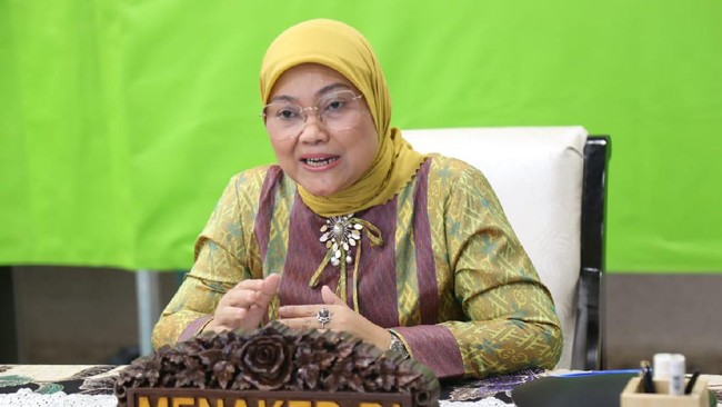 Menteri Ketenagakerjaan Ida Fauziyah mengimbau pengusaha menghindari melakukan PHK kepada pekerja/buruh selama penerapan PPKM Darurat.