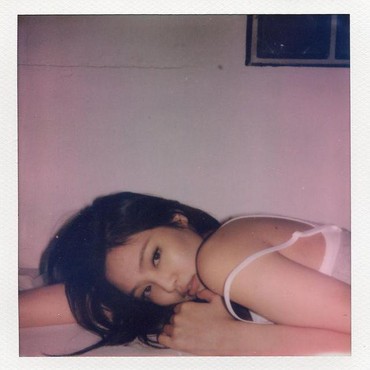 Susah Ditolak, Ini Deretan Foto Jennie Blackpink Pamer Punggung Mulus