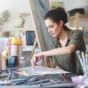 Sering Punya Ide Antimainstream, Zodiak Ini Cocok Bekerja di Industri Kreatif!