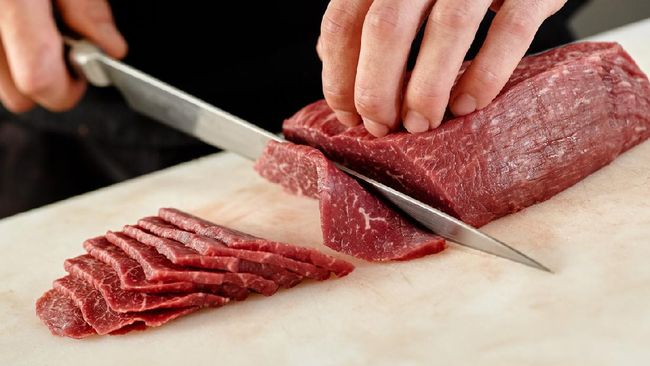 Lambung bocor umumnya disebabkan oleh radang usus buntu. Berikut beberapa makanan yang berpotensi menyebabkan lambung bocor.