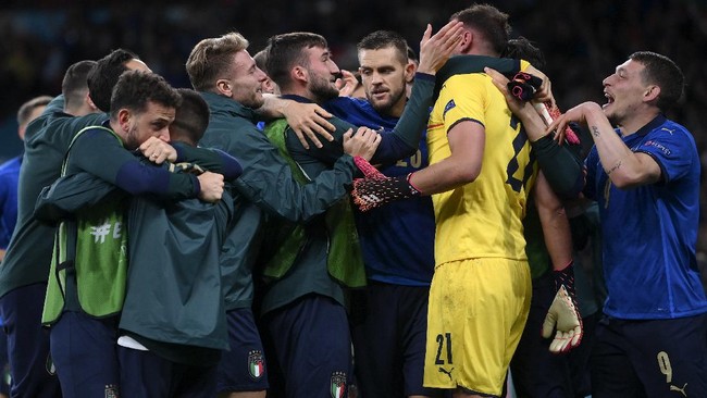 Timnas Italia memiliki perjalanan yang cukup mulus hingga ke final Euro 2020 usai mengalahkan Spanyol lewat adu penalti pada semifinal.