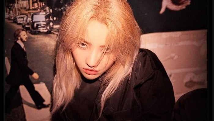 Jeon Soyeon (G)-IDLE BEAM BEAM Cover/Sumber: Soompi.com