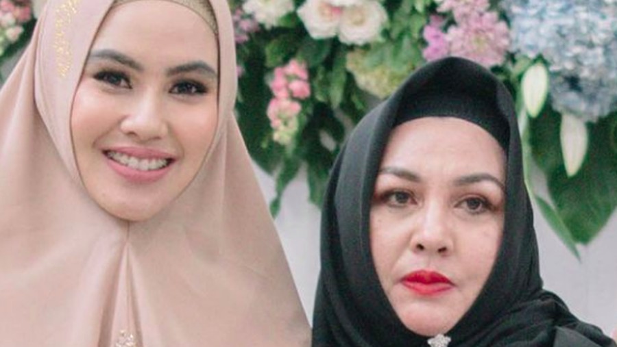 Kartika Putri dan Ibunda