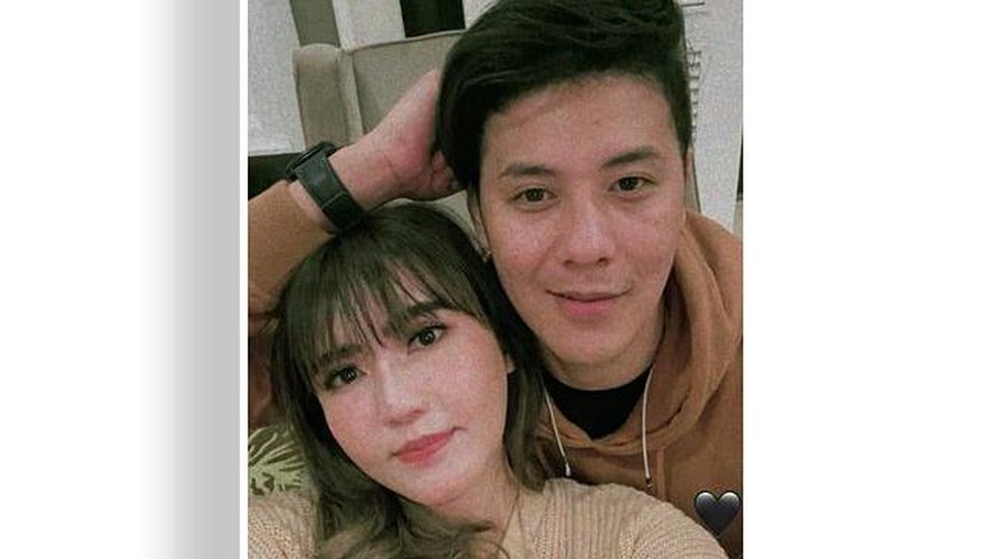 Via Vallen dan Chevra Yolandi sudah mulai memperlihatkan kemesraan mereka di hadapan publik. Yuk kita intip!