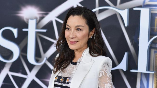 Aktris asal Malaysia yang juga bintang film Crazy Rich Asians, Michelle Yeoh, dikabarkan bergabung dengan serial lepas The Wicther.