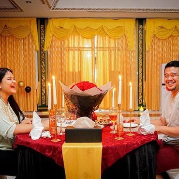 Enaknya Si Mantu Presiden, Bobby Dapat Kejutan Ultah Mewah dari Kahiyang