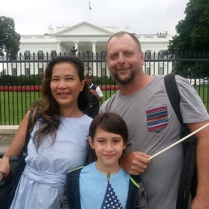 <p>Tujuh tahun menanti, Oppie Andaresta dan Kurt Kaler dikaruniai seorang putra bernama Kai Matari Bejo Kaler. Ini adalah foto mereka ketika merayakan Hari Kemerdekaan Amerika Serikat beberapa tahun lalu. (Foto: Instagram: @oppieandaresta)</p>
