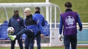 Foden Absen Latihan Jelang Italia vs Inggris di Final Euro