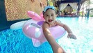 Potret Gemoy Khalisa Anak Kartika Putri Pakai Bikini Saat Berenang Khalisa putri Kartika Putri dan Habib Usman tampaknya hobi bermain air. Yuk kita intip potret lucunya pakai pakaian renang!