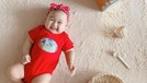 Potret Lucu Baby Rumi Anak Dian Pelangi Di laman Instagram Dian Pelangi ia tampak hobi mendandani putrinya dengan baju unik. Yuk kita intip!