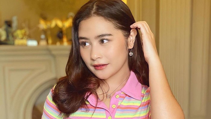 Prilly Latuconsina