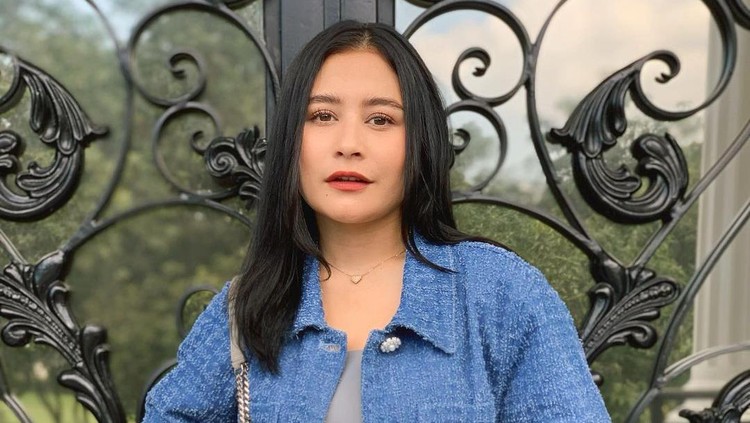 Prilly Latuconsina