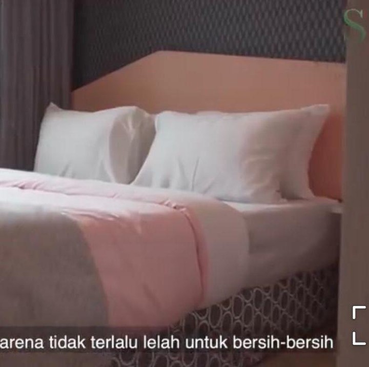 <p>Rumah Nasywa memiliki luas tanah sebesar 91 meter persegi, Bunda. Sedangkan luas bangunannya sebesar 122,5 meter persegi. (Foto: Instagram: @thesanctuarycollectionofficial)</p>
