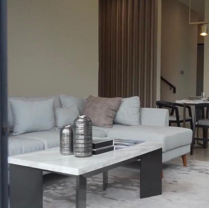 <p>Desy mengaku membelikan rumah untuk sang putri lantaran ia akan berkuliah di Bogor, Bunda. Tak hanya itu, rumah ini akan mengajarkan Nasywa bagaimana caranya bisa hidup mandiri. (Foto: Instagram: @thesanctuarycollectionofficial)</p>