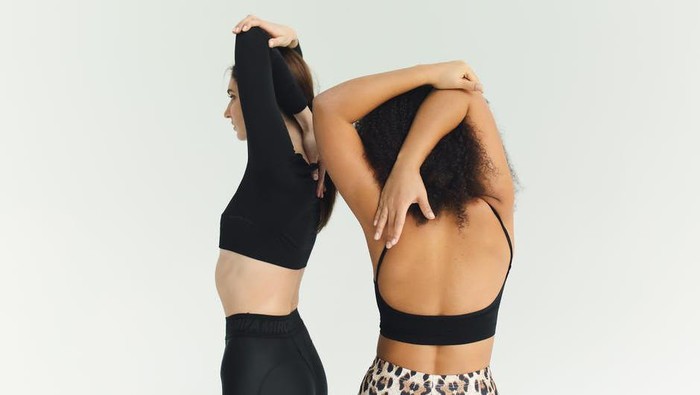 5 Kiat Atasi Jerawat Punggung Langsung ke Akar Masalahnya