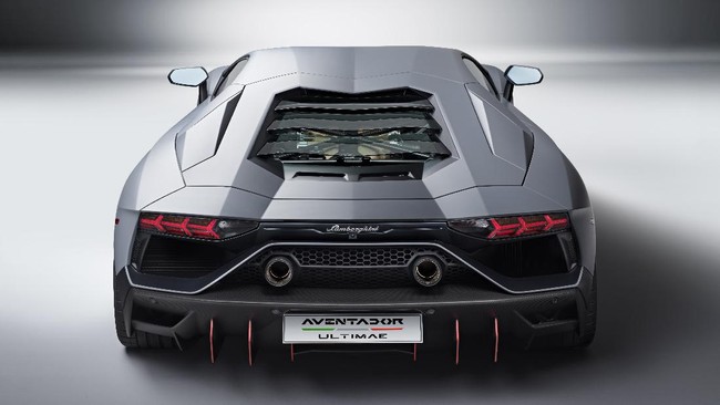 Lamborghini meluncurkan Aventador Ultimae sebagai edisi akhir dan juga penutup bagi mesin V12 tradisional.