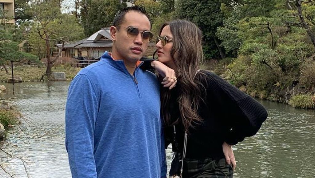 Nia Ramadhani dan Ardi Bakrie: Rumor Cerai Itu Tidak Benar