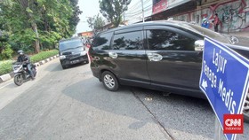 Bundaran Dolog Surabaya Ditutup, Tenaga Medis Boleh Melintas