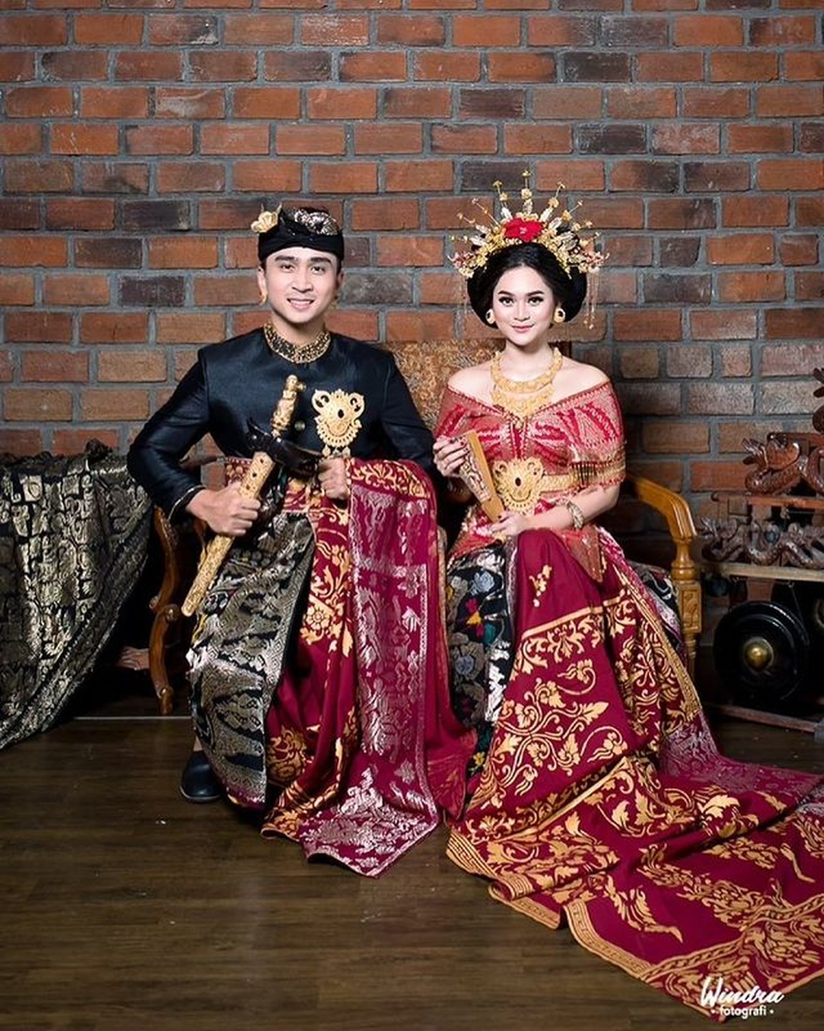 Lutfi Agizal dan Nadya Indry telah melakukan pemotretan untuk prewedding mereka&period; Yuk kita intip potret mereka&excl;