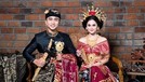 Prewedding Lutfi Agizal dan Nadya Indry Pakai Baju Adat Bali Kuno Lutfi Agizal dan Nadya Indry telah melakukan pemotretan untuk prewedding mereka. Yuk kita intip potret mereka!