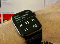Koleksi Spotify Kini Bisa Didengar Offline di Apple Watch