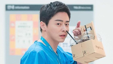 img-title Usil Banget, Jo Jung Suk Prank Staf 'Hospital Playlist 2'