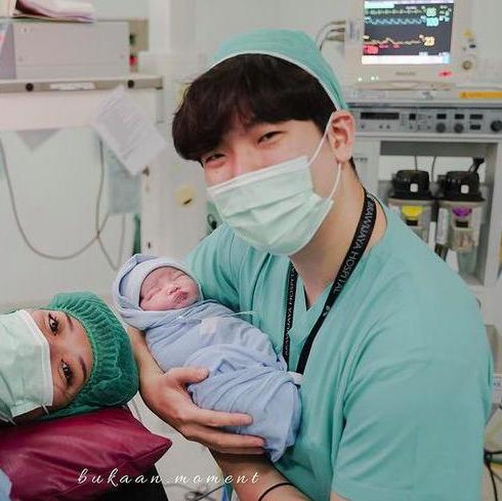 <p>Bayi campuran Indonesia Korea itu diberi nama Korea, Bunda. Namanya Jeon Jihwan. (Foto: Bukaan Moment via Instagram @taraerind)</p>