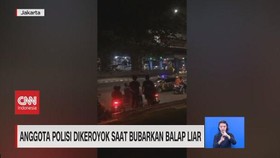 VIDEO: Anggota Polisi Dikeroyok Saat Bubarkan Balap Liar