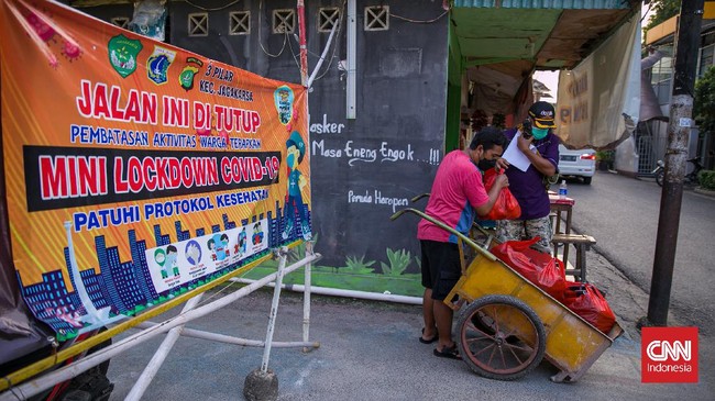 Daftar 15 daerah kena PPKM Darurat di luar Jawa-Bali mulai dari Padang Panjang, Balikpapan, Bandar Lampung, Pontianak, hingga Manokwari.