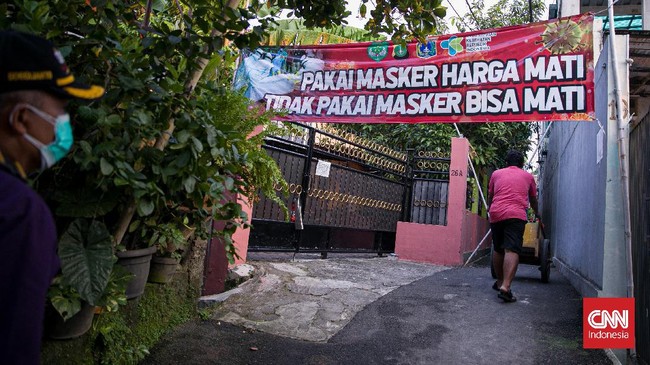 Wagub DKI Jakarta Ahmad Riza Patria mengatakan sudah tidak ada RT yang masuk zona oranye dan merah. Bahkan mayoritas di zona hijau.