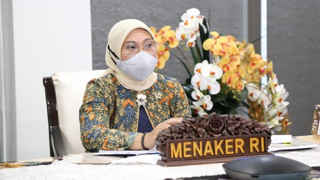 Menaker Ida Fauziyah mendorong tenaga pengawas dan mediator ketenagakerjaan untuk berkoordinasi bersama tim Satgas Penanganan Covid-19.