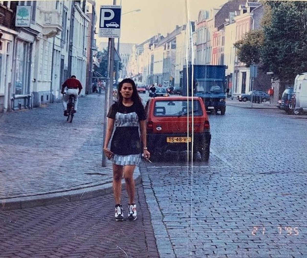 Nama Sarita Abdul Mukti tengah disorot karena fakta ia pernah menikah dengan bule Jerman&period; Yuk intip foto lawasnya&excl;