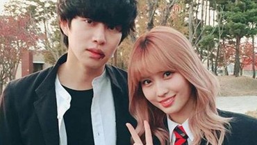 img-title Asmara dengan Momo TWICE Kembali Diungkit, Ekspresi Panik Kim Heechul Disorot