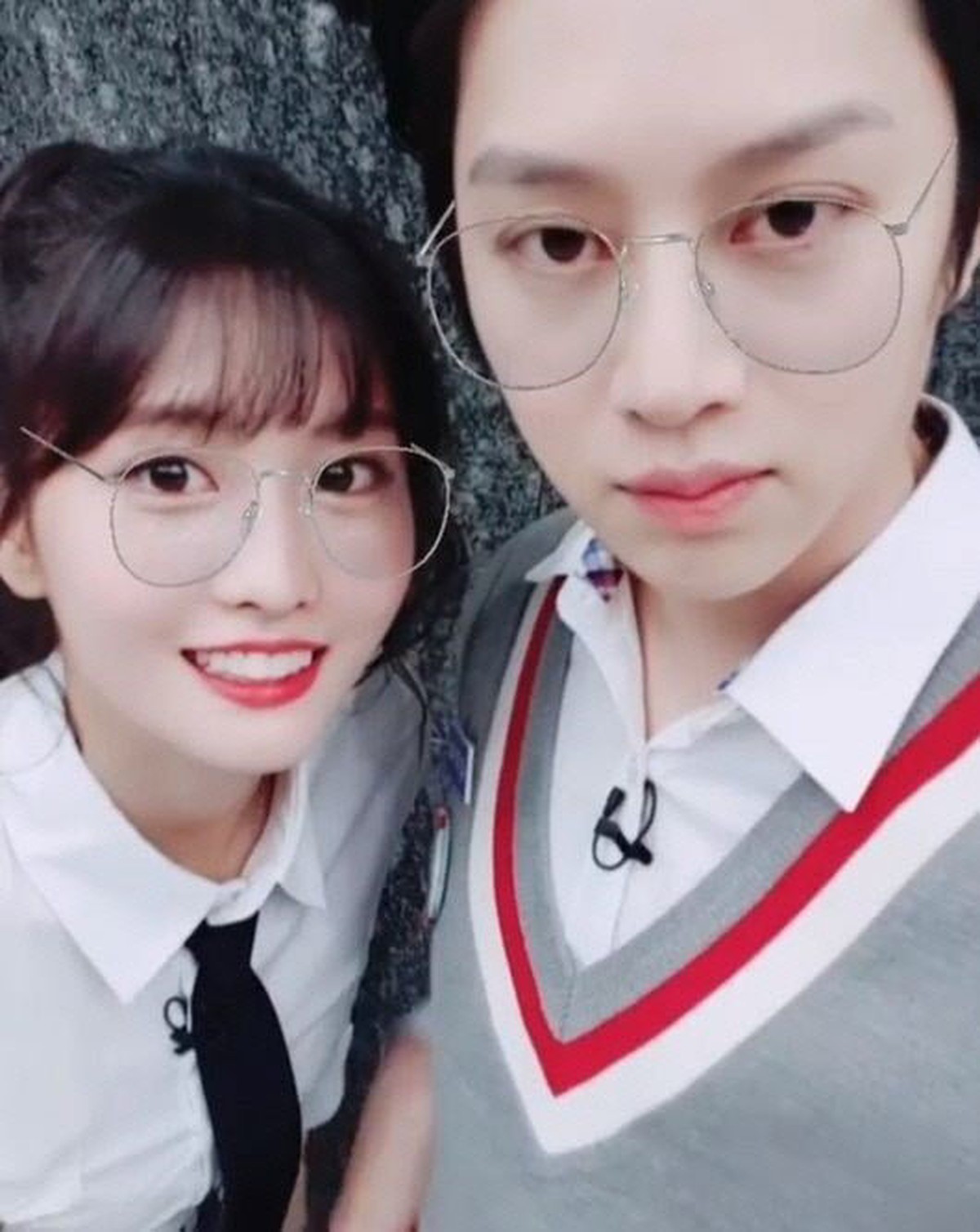Kandasnya hubungan Momo TWICE dan Heechul Super Junior dibenarkan oleh agensi masing-masing&period; Yuk intip kembali momen mereka&excl;