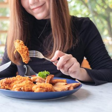 Bantu Lunturkan Lemak, 5 Minuman Ini Bisa Dikonsumsi Setelah Makan Gorengan