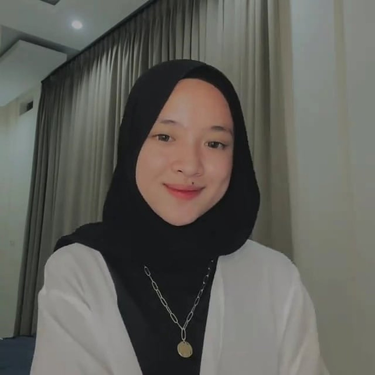 Penampilan Terbaru Nissa Sabyan Jadi Sorotan