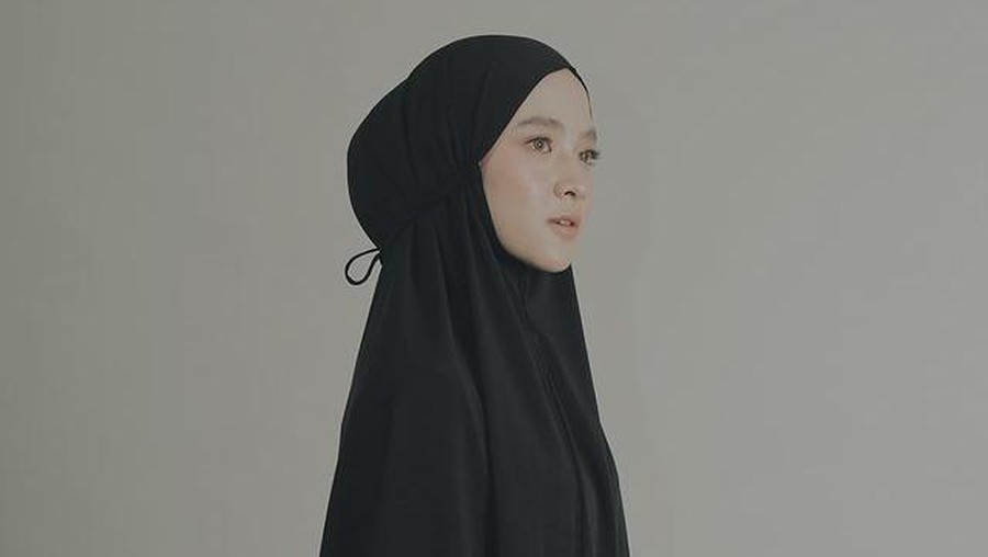 Unggahan terbaru Nissa Sabyan di akun Instagramnya jadi sorotan. Yuk kita intip potretnya!