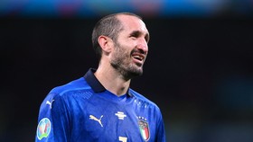 Bek Juventus Klaim Chelsea Lawan Paling Enteng