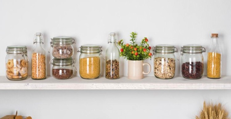 Biar semakin semangat masaknya, yuk buat dapur outdoor di rumah minimalis. Berikut tips membuat dapur outdoor agar tak bosan masak selama PPKM.