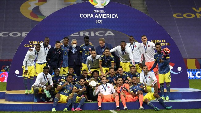 FOTO: Menang Dramatis, Kolombia Peringkat Ketiga Copa America
