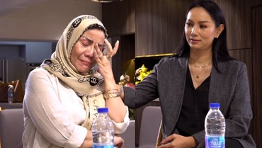 img-title Ibunda Vicky Prasetyo Kecewa Berat dengan Kalina, Ada Apa Lagi?