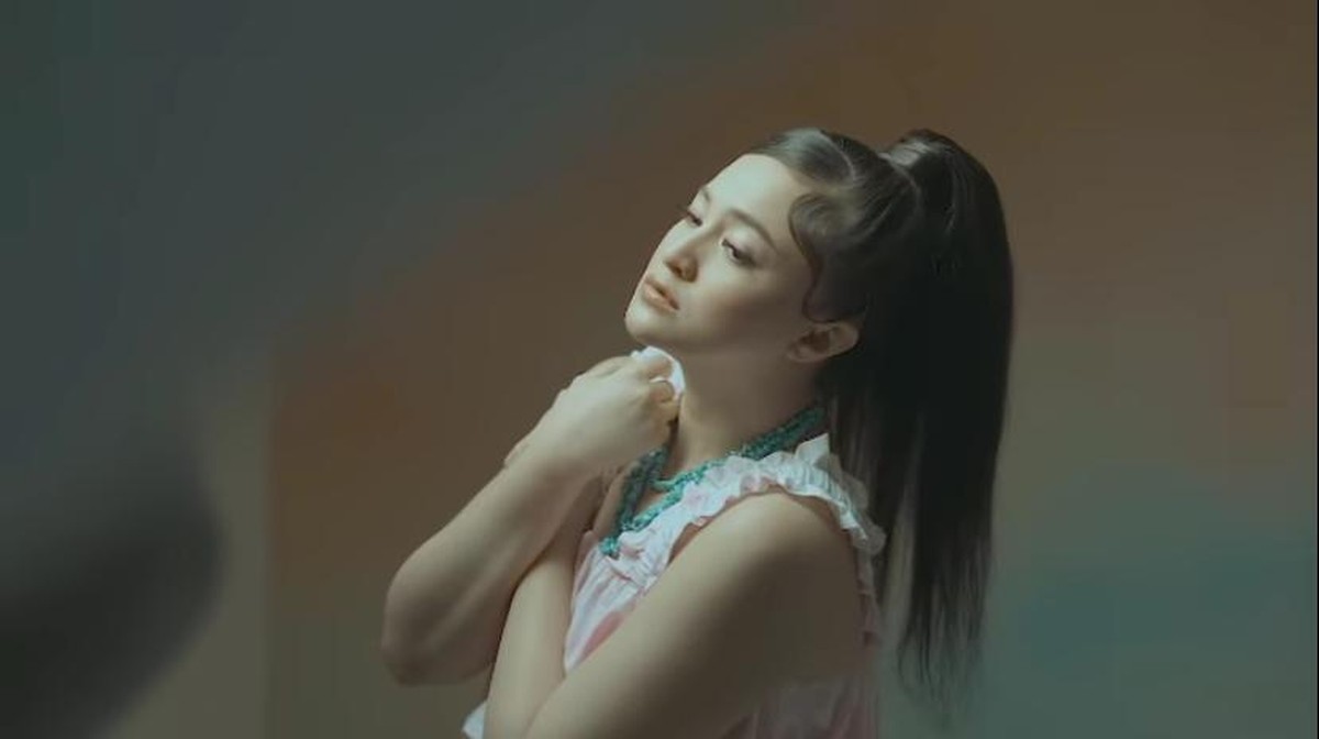 Marshanda baru saja mengunggah fotonya dengan badan tampak berisi karena konsumsi obat gangguan bipolar&period; Yuk intip&excl;