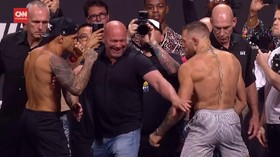 VIDEO: McGregor Terapi Bekam Jelang Lawan Poirier di UFC 264